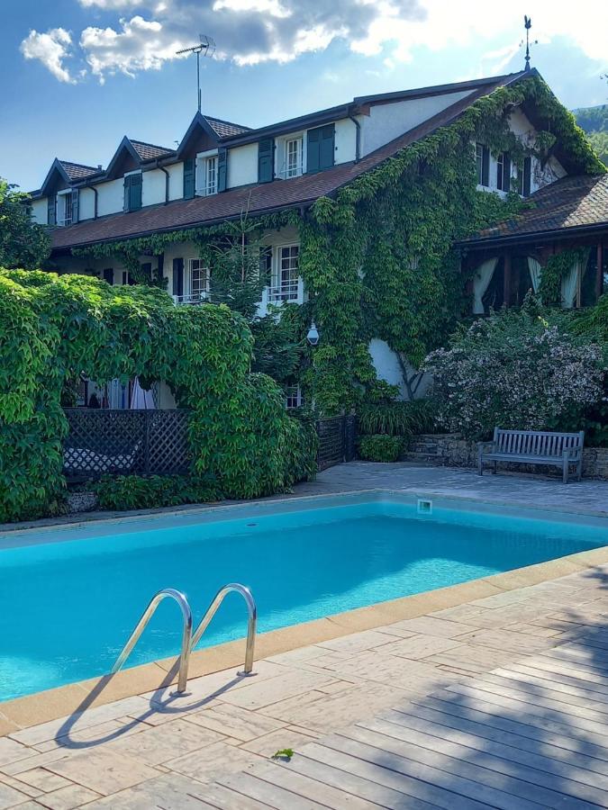 Auberge Des Chasseurs Échenevex Екстериор снимка