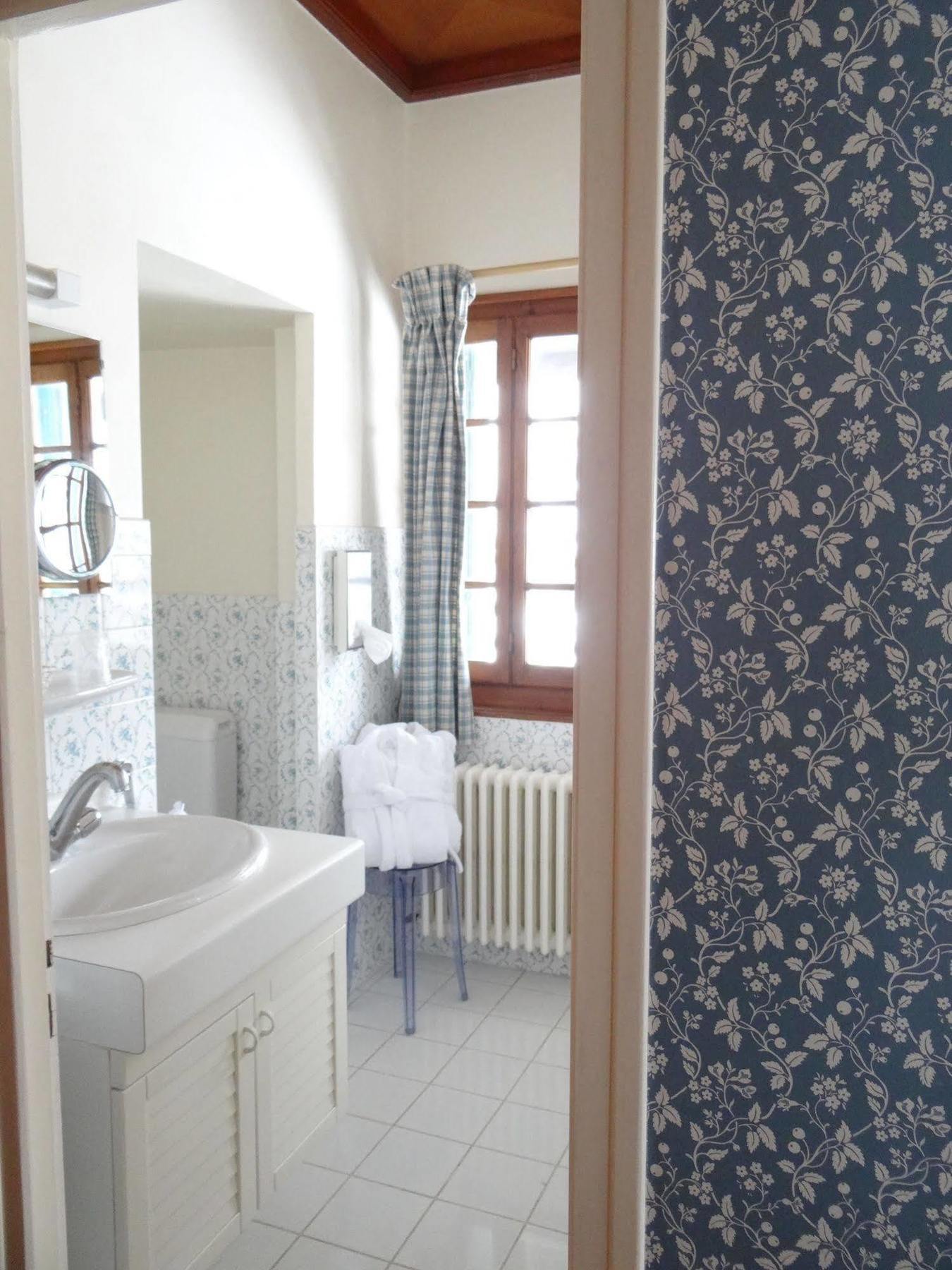 Auberge Des Chasseurs Échenevex Екстериор снимка
