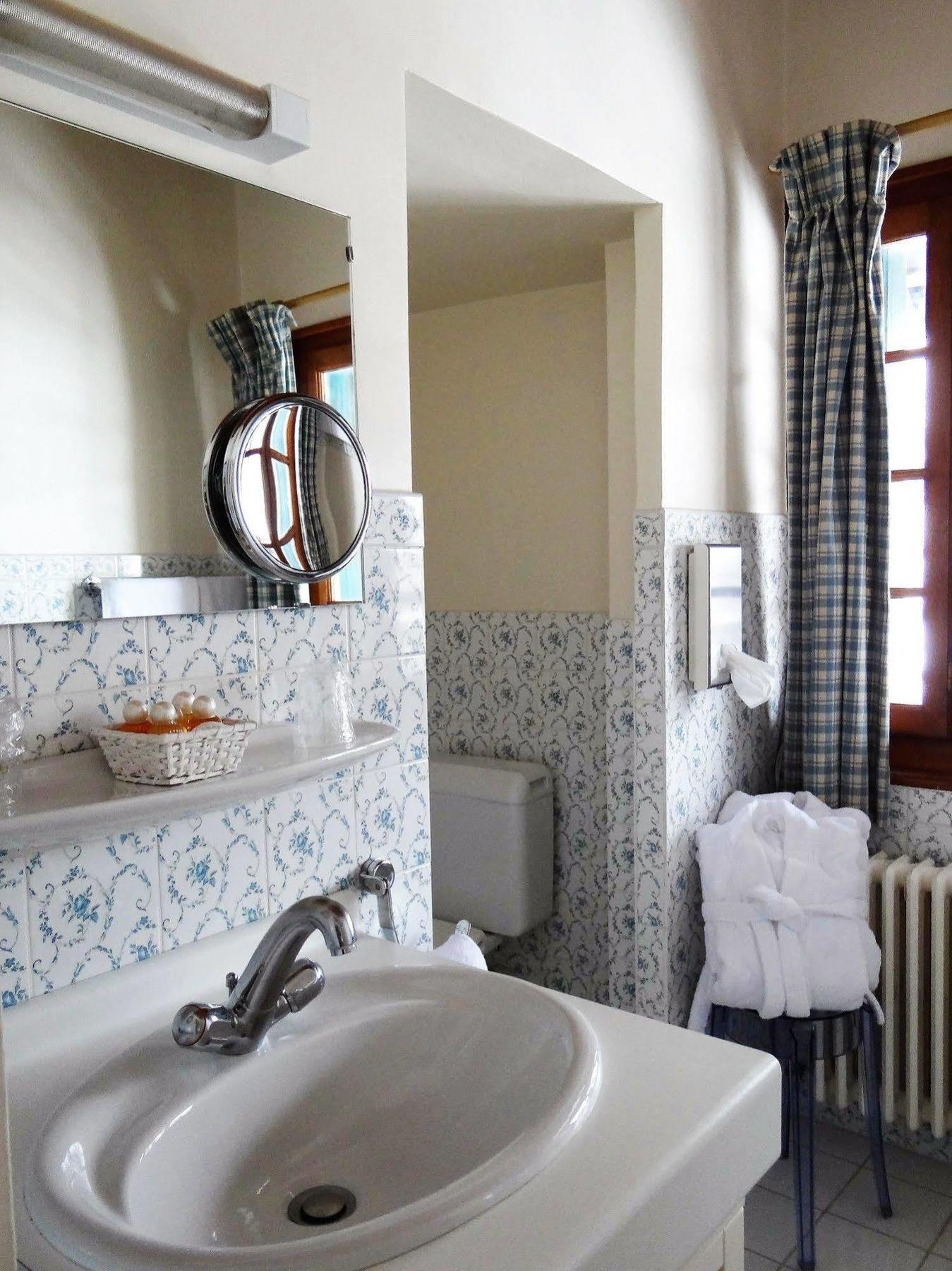 Auberge Des Chasseurs Échenevex Екстериор снимка