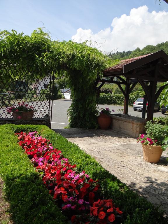 Auberge Des Chasseurs Échenevex Екстериор снимка